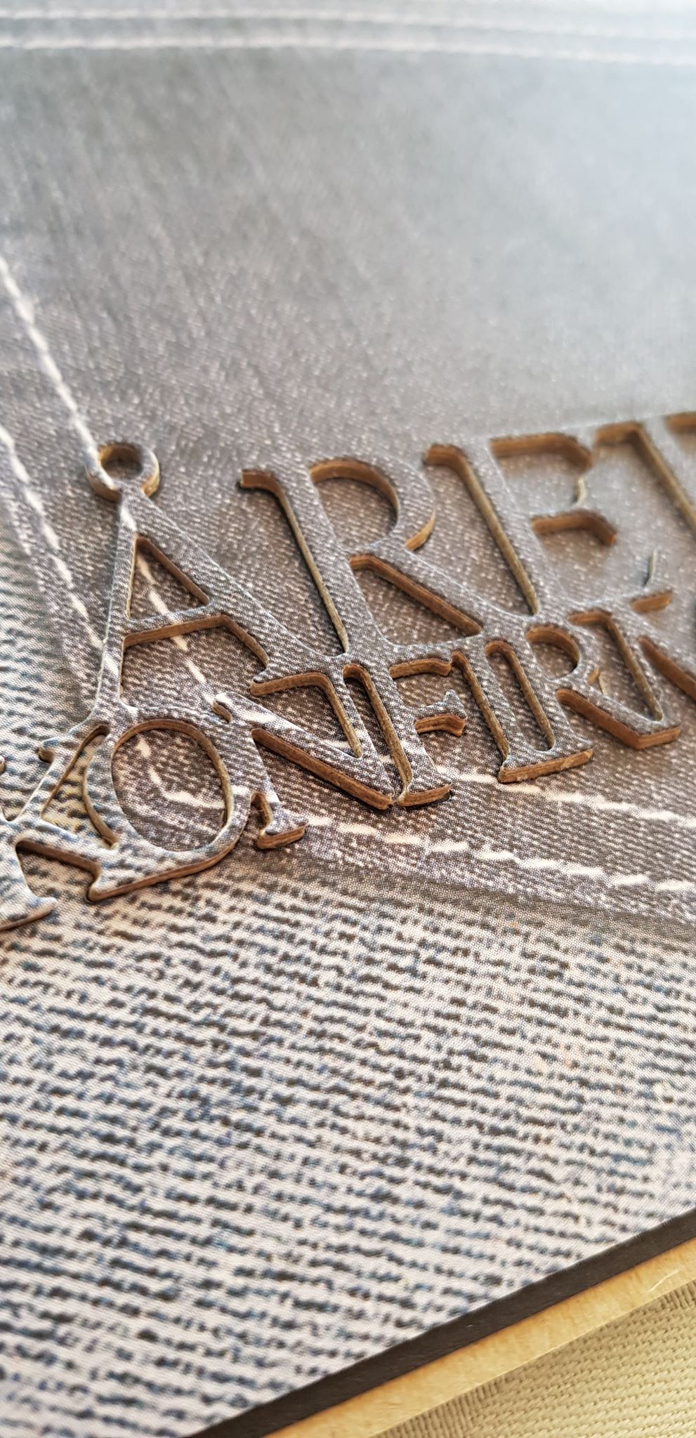 detalje